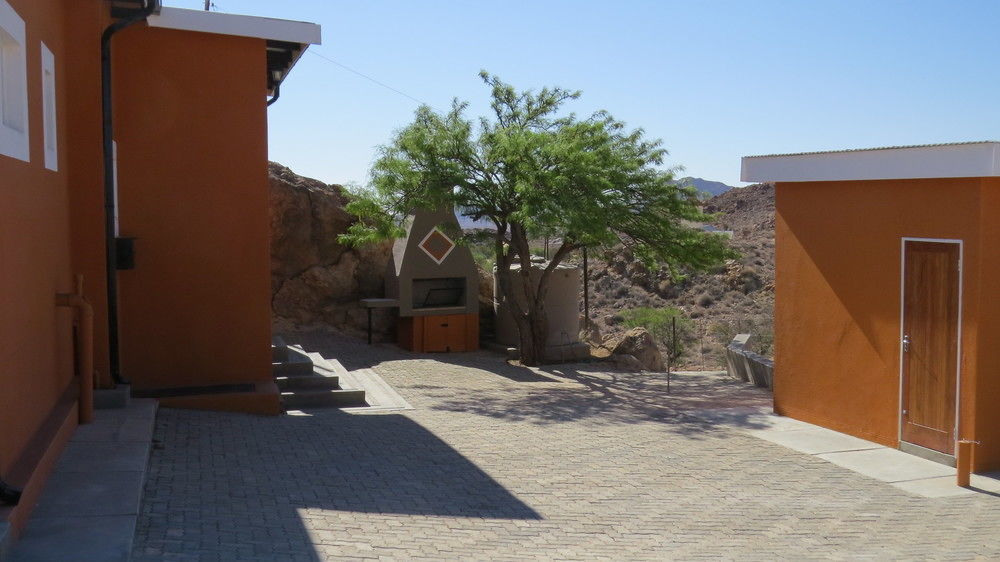 Orange House Self Catering Daire Aus Dış mekan fotoğraf